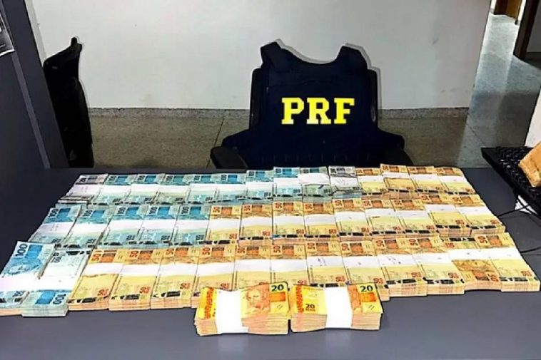 Homem é preso com R$ 300 mil para compra de votos antes das eleições