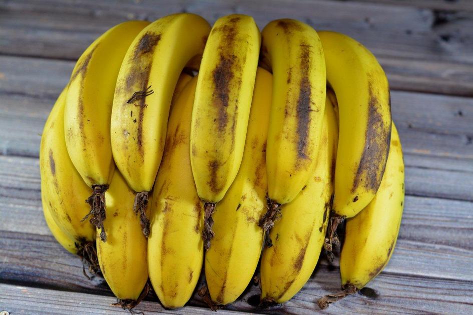 5 Truques Incríveis para Reaproveitar Cascas de Banana