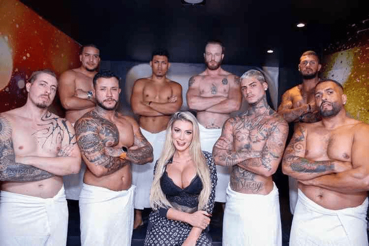 Andressa Urach é flagrada em gravação comprometedora com 8 homens